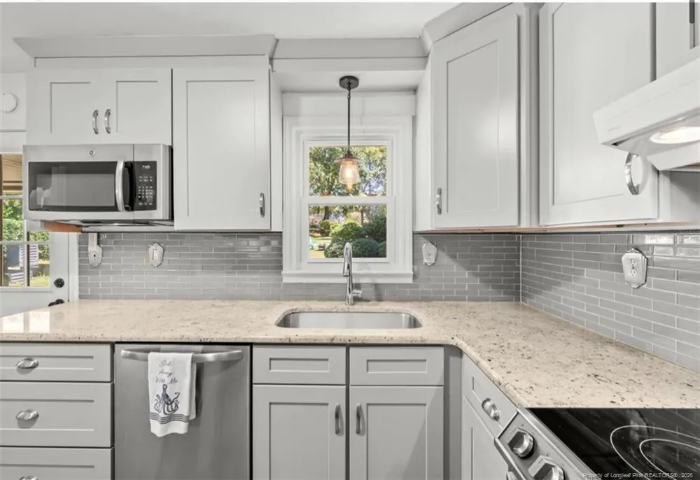 4332 Lakeside Drive Fayetteville, NC 28311