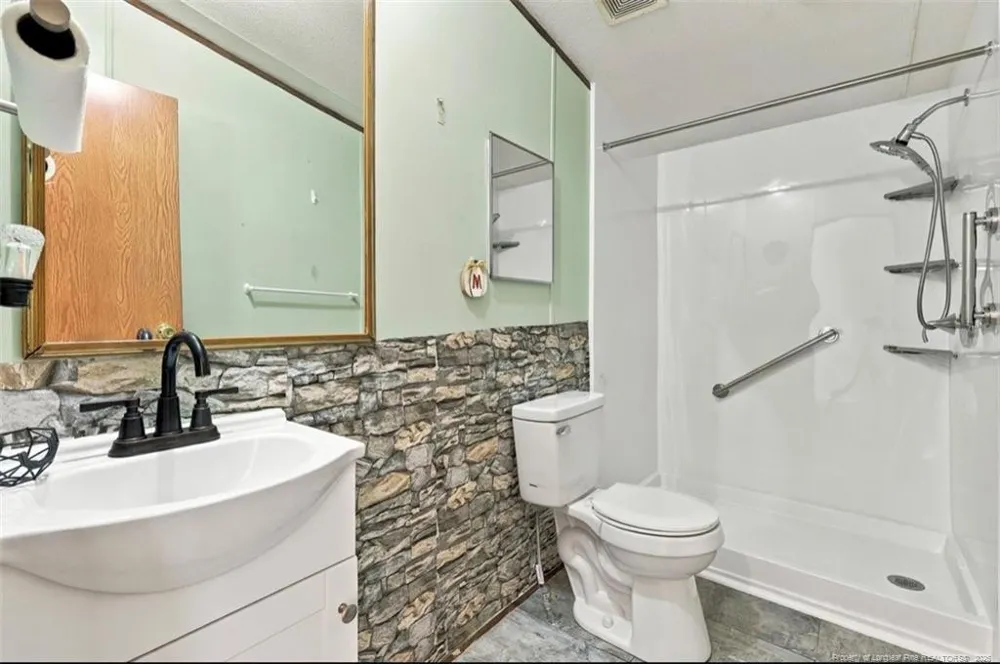 390 Purvis Court Raeford, NC 28376