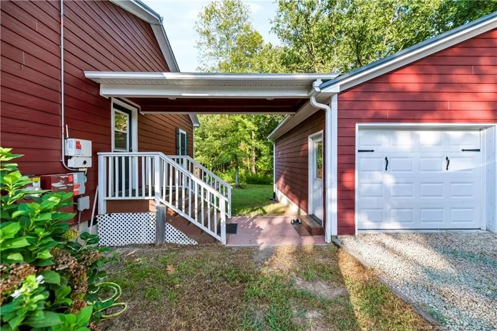 332 & 338 Docs Road Lillington, NC 27546