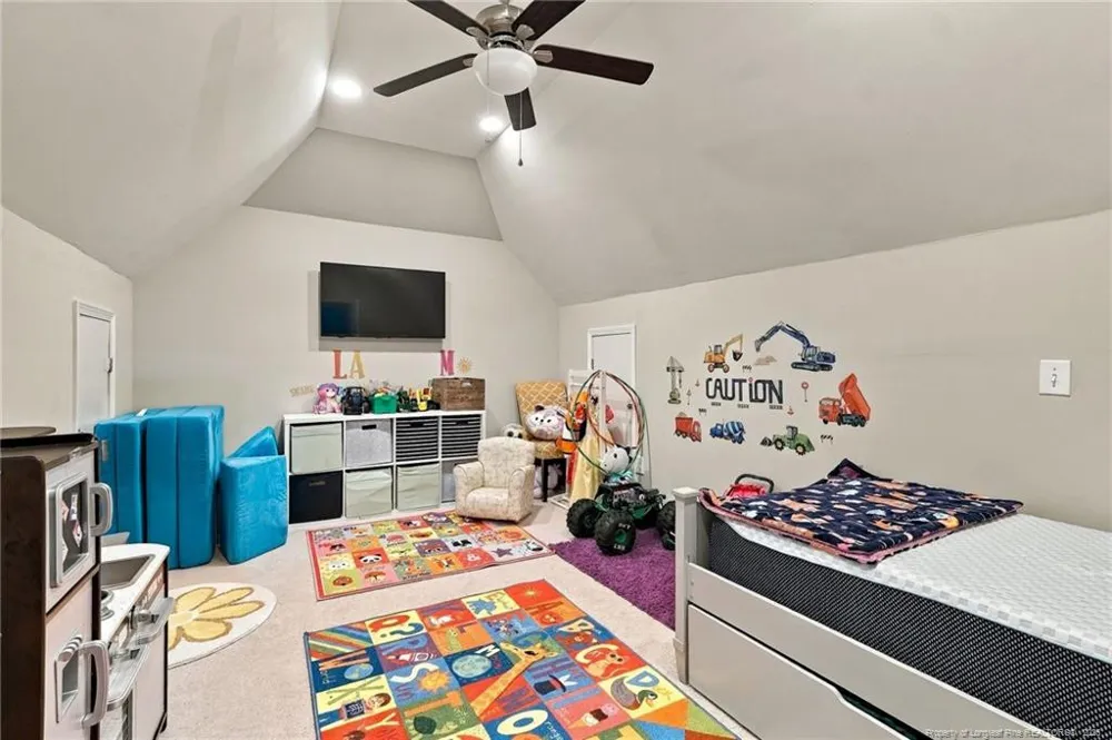505 SWAN ISLAND COURT Fayetteville, NC 28311