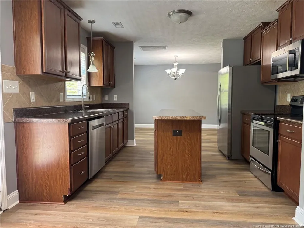 1129 Fairhaven Trail Hope Mills, NC 28348