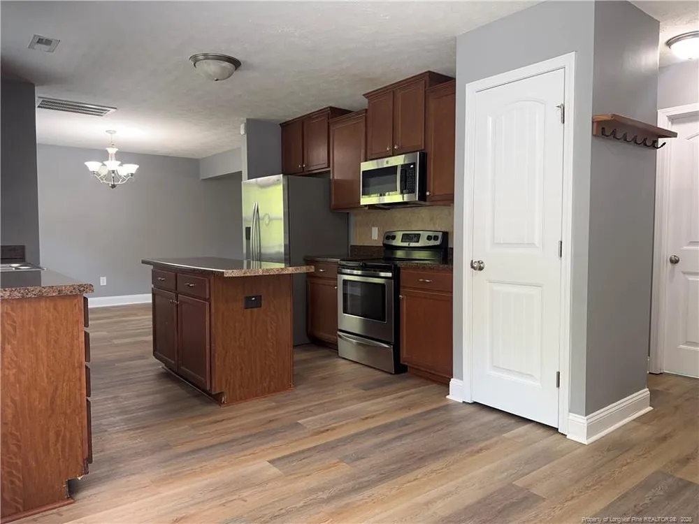 1129 Fairhaven Trail Hope Mills, NC 28348