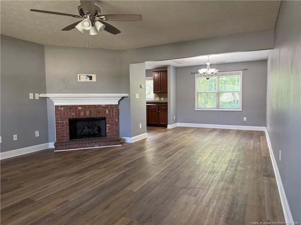 1129 Fairhaven Trail Hope Mills, NC 28348