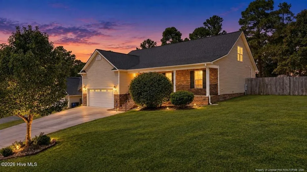 184 Hampshire Court Raeford, NC 28376