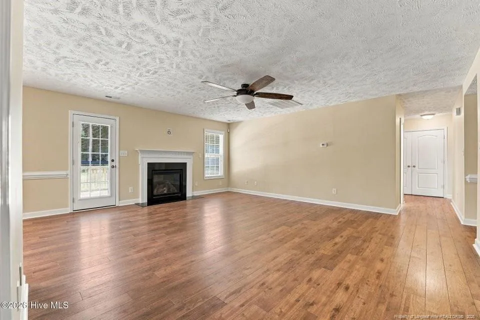 184 Hampshire Court Raeford, NC 28376