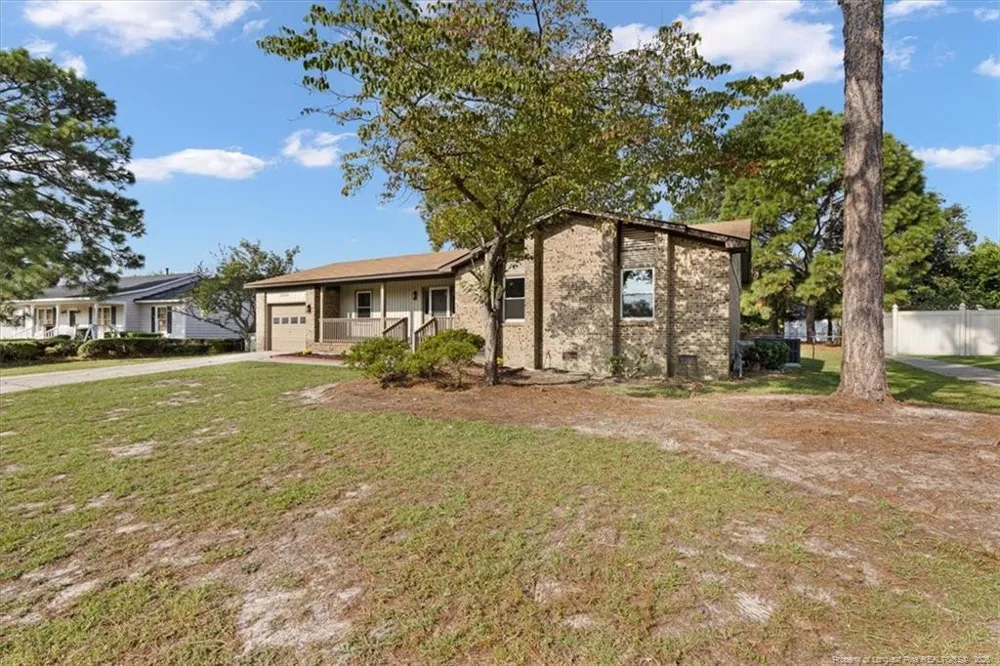 2034 Windlock Drive Fayetteville, NC 28304