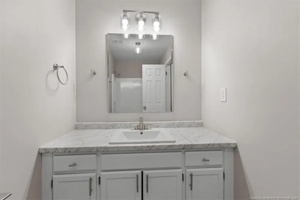 2034 Windlock Drive Fayetteville, NC 28304
