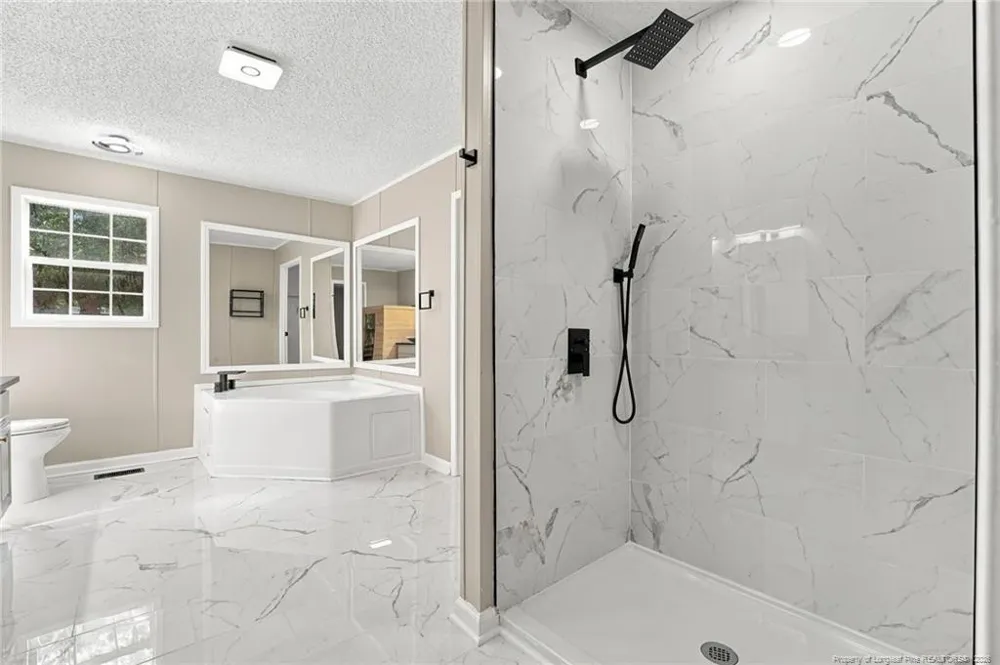 201 Castle Creek Drive Raeford, NC 28376