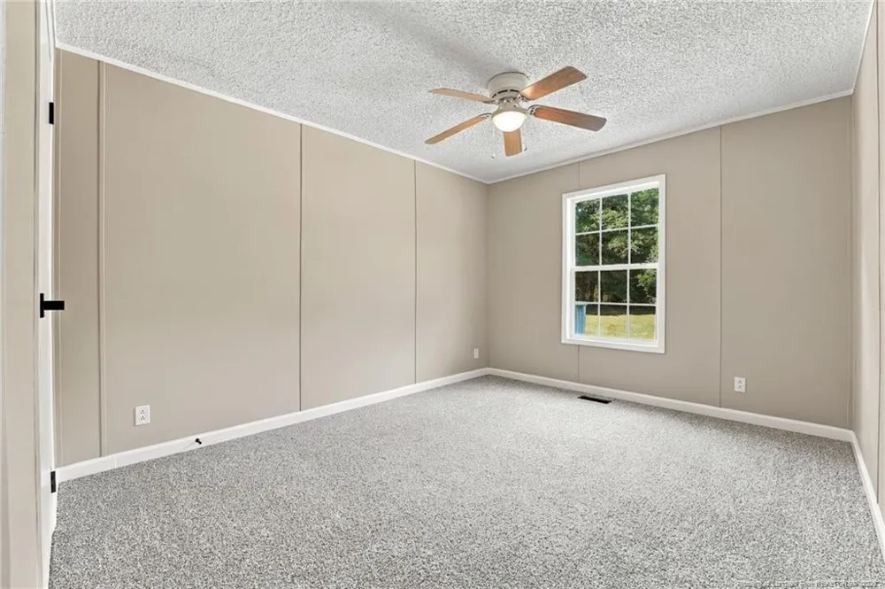 201 Castle Creek Drive Raeford, NC 28376