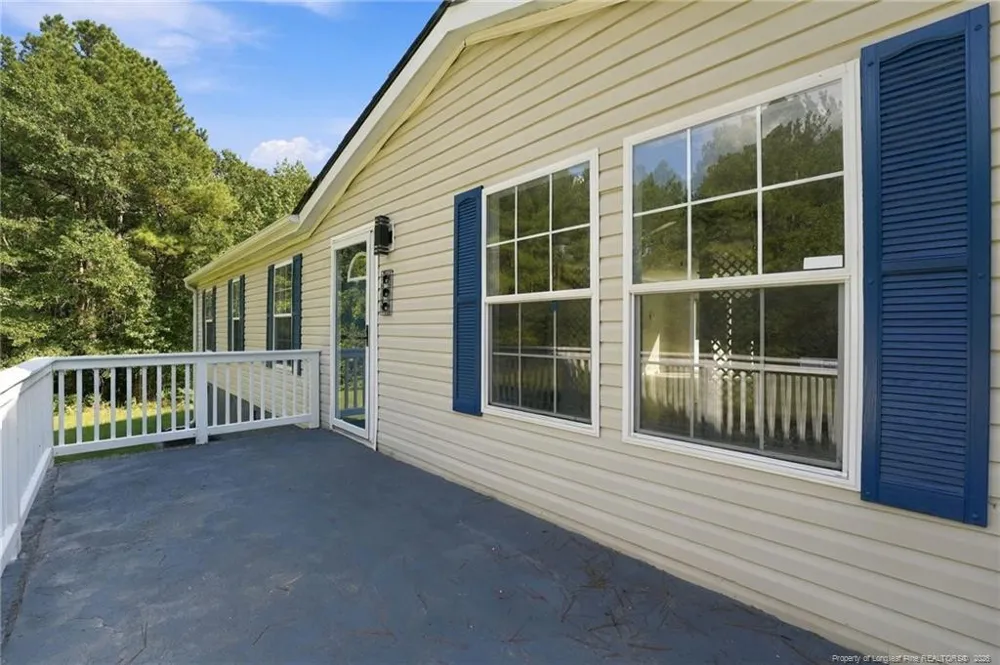 201 Castle Creek Drive Raeford, NC 28376