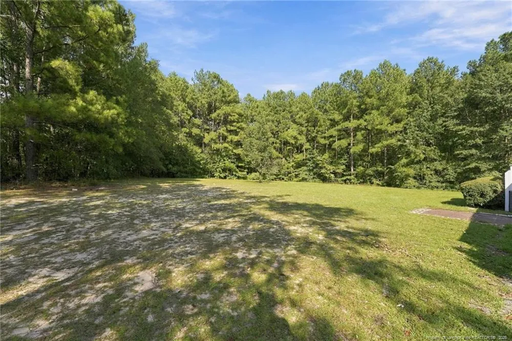 201 Castle Creek Drive Raeford, NC 28376