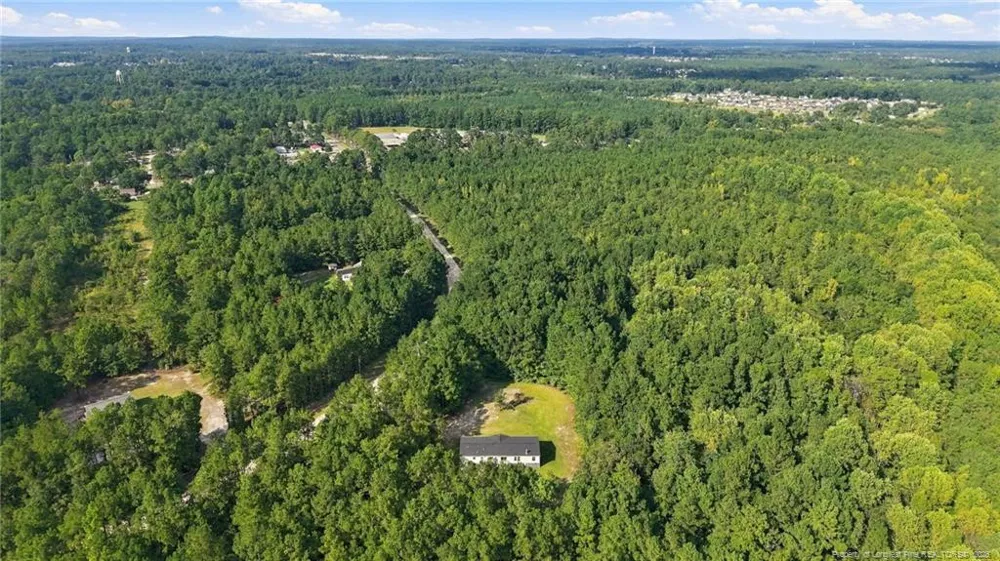 201 Castle Creek Drive Raeford, NC 28376