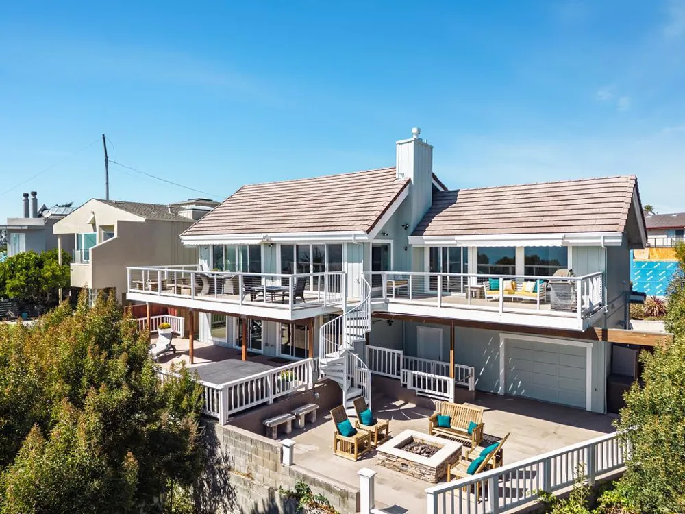 106 Mar Vista Drive Aptos, CA 95003