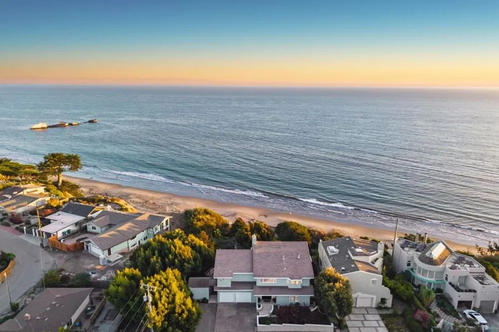 106 Mar Vista Drive Aptos, CA 95003