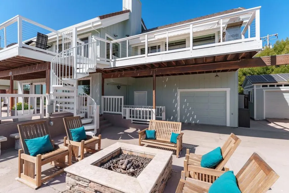 106 Mar Vista Drive Aptos, CA 95003