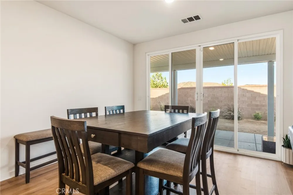 1702 Magnolia Place Banning, CA 92220