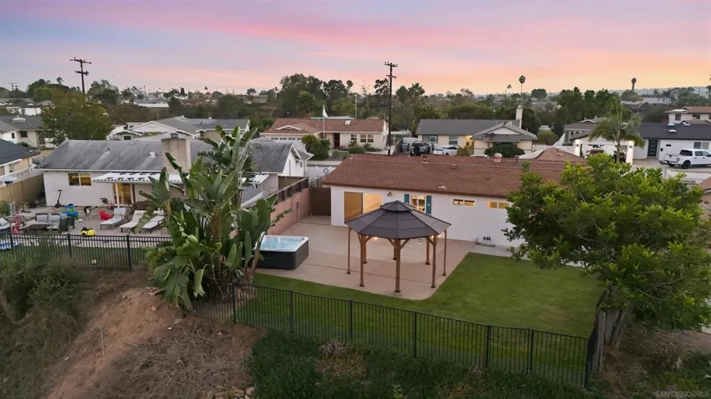 5241 Jamestown San Diego, CA 92117