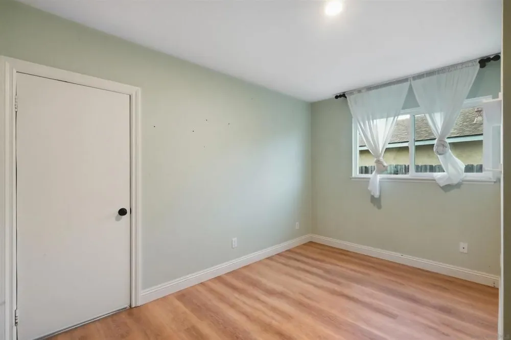 5241 Jamestown San Diego, CA 92117