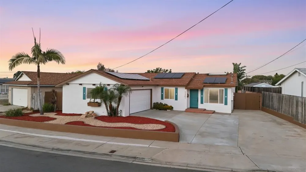 5241 Jamestown San Diego, CA 92117