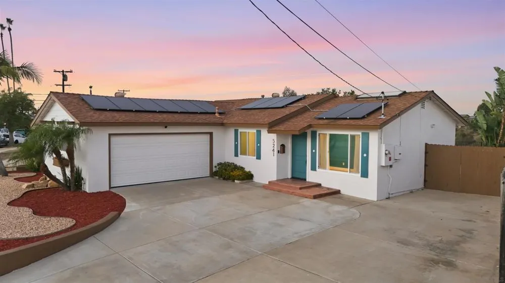 5241 Jamestown San Diego, CA 92117