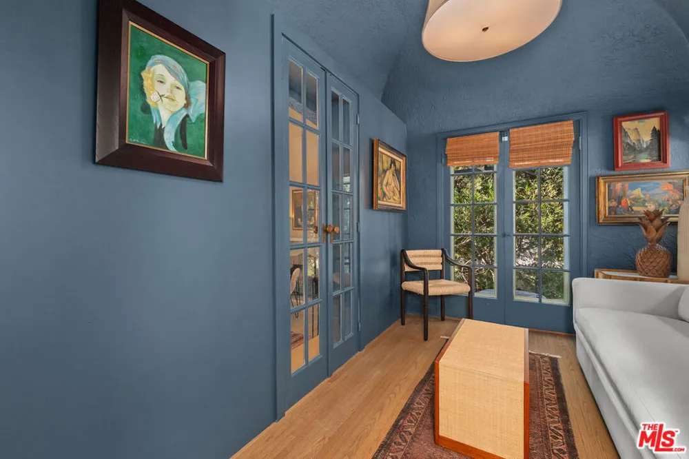 1224 Oberlin Drive Glendale, CA 91205