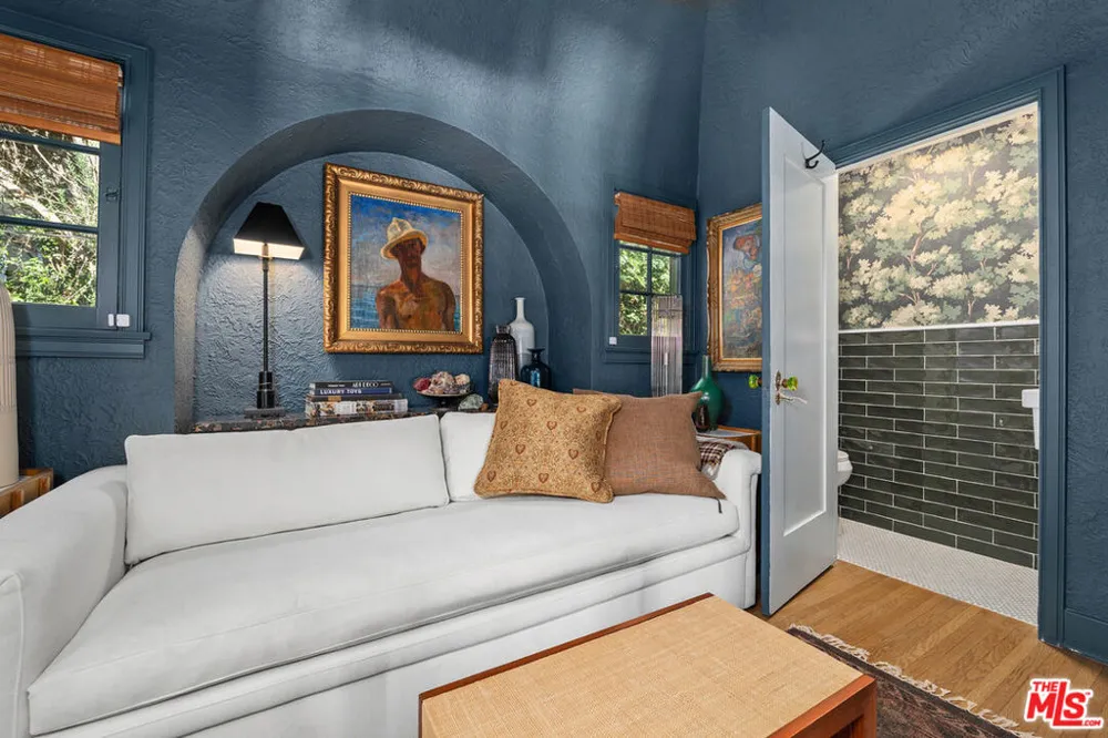 1224 Oberlin Drive Glendale, CA 91205