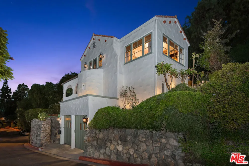 1224 Oberlin Drive Glendale, CA 91205