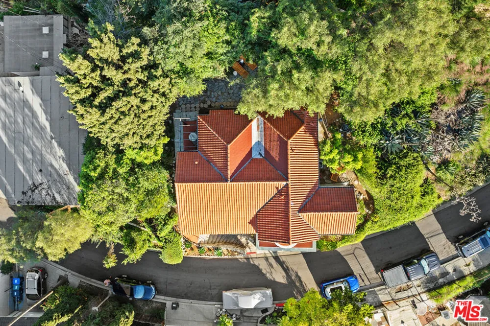 1224 Oberlin Drive Glendale, CA 91205
