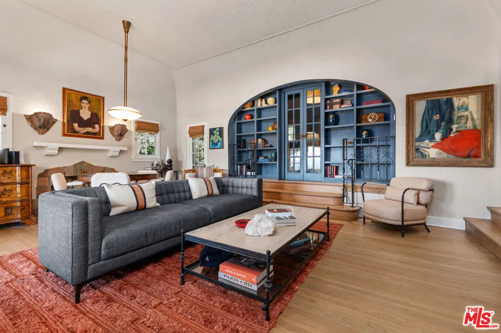 1224 Oberlin Drive Glendale, CA 91205