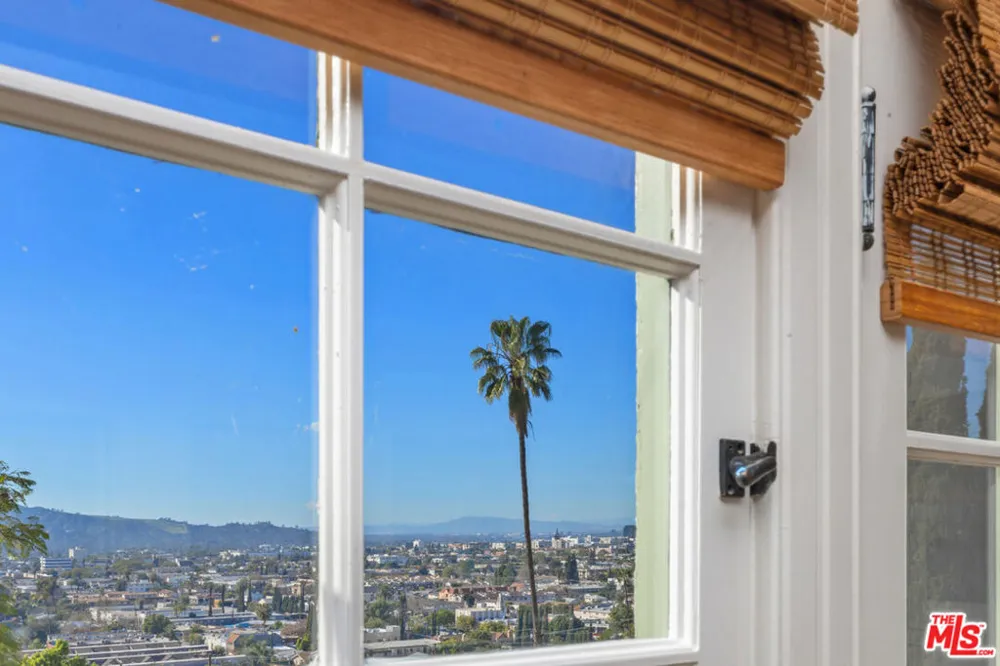 1224 Oberlin Drive Glendale, CA 91205