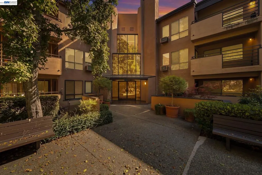 39199 Guardino Dr #372 Fremont, CA 94538