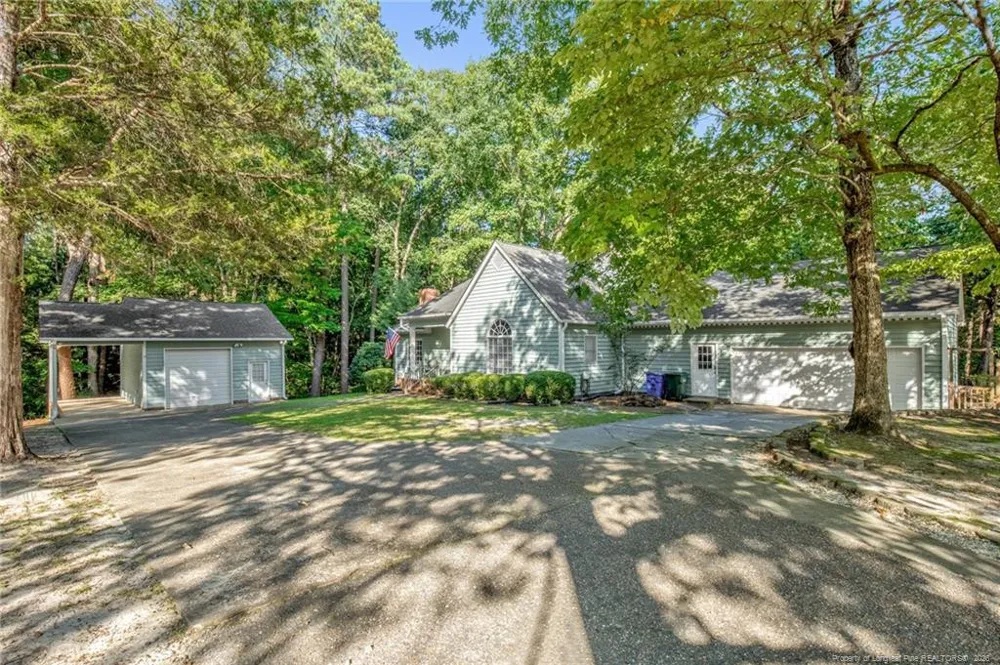 305 Oates Drive Fayetteville, NC 28311
