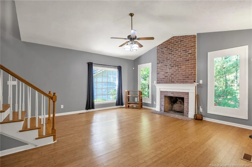 305 Oates Drive Fayetteville, NC 28311