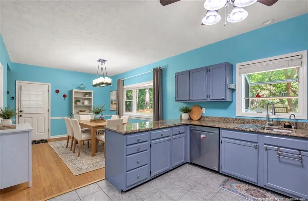 305 Oates Drive Fayetteville, NC 28311