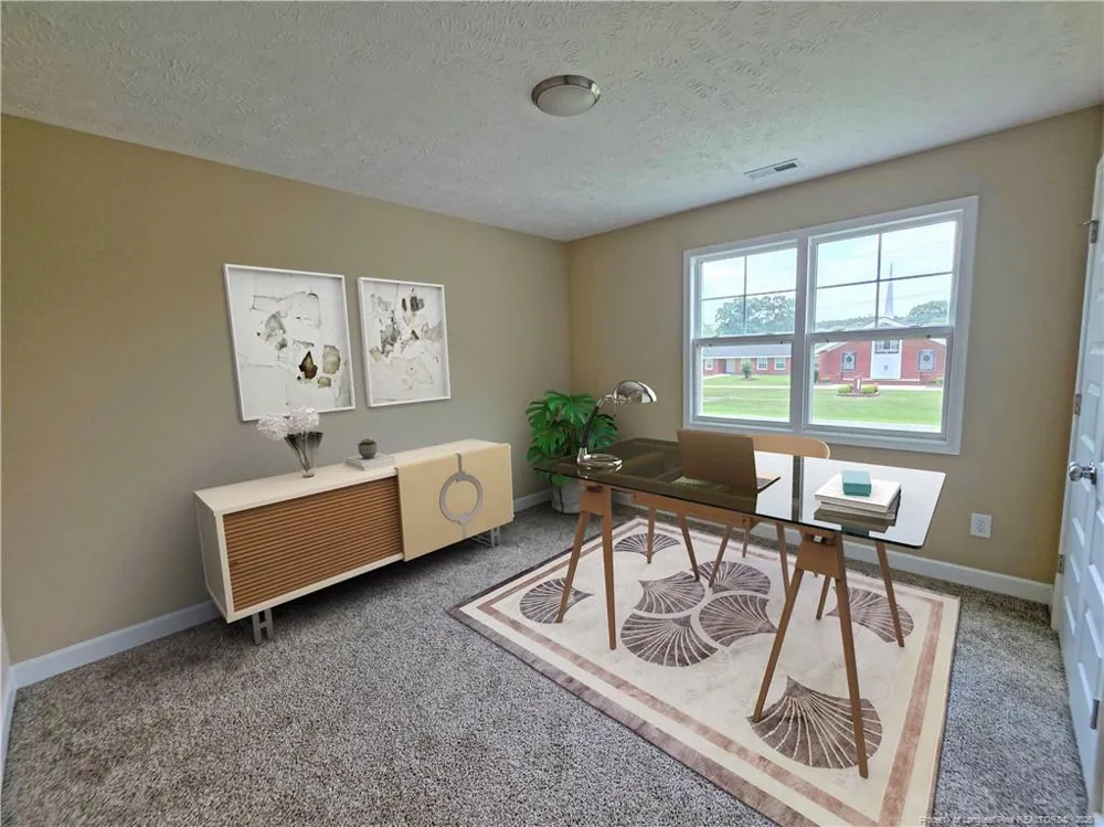 5524 Tolarsville Road St. Pauls, NC 28384