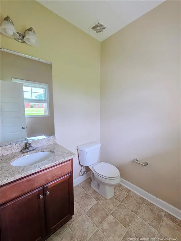 5524 Tolarsville Road St. Pauls, NC 28384