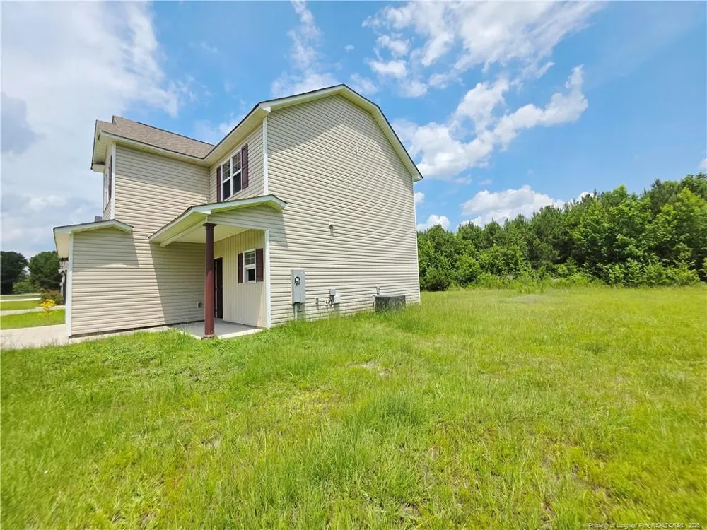 5524 Tolarsville Road St. Pauls, NC 28384