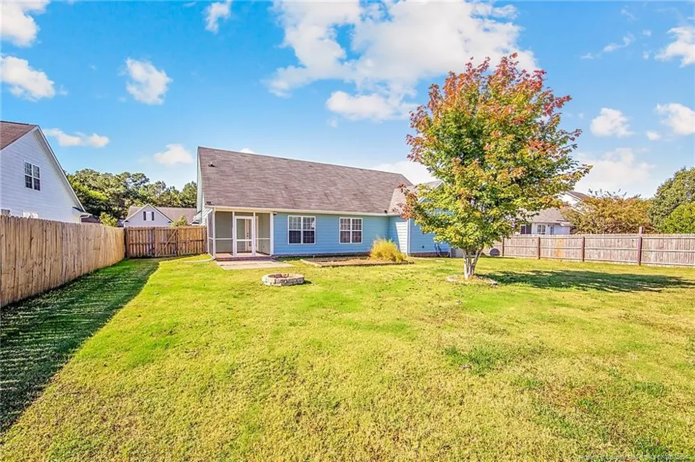 5117 Roy C Stallings Jr Road Hope Mills, NC 28348