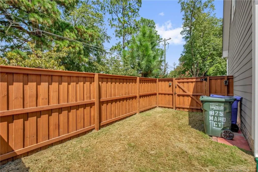 825 Mandolin Court Fayetteville, NC 28305