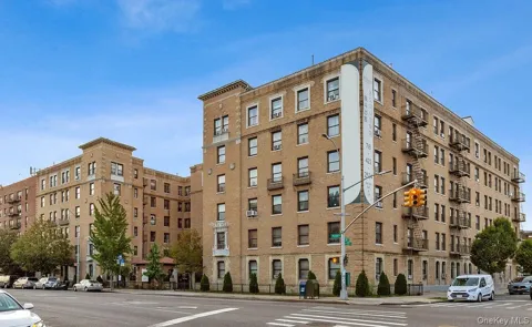 148-09 Northern Boulevard #3K