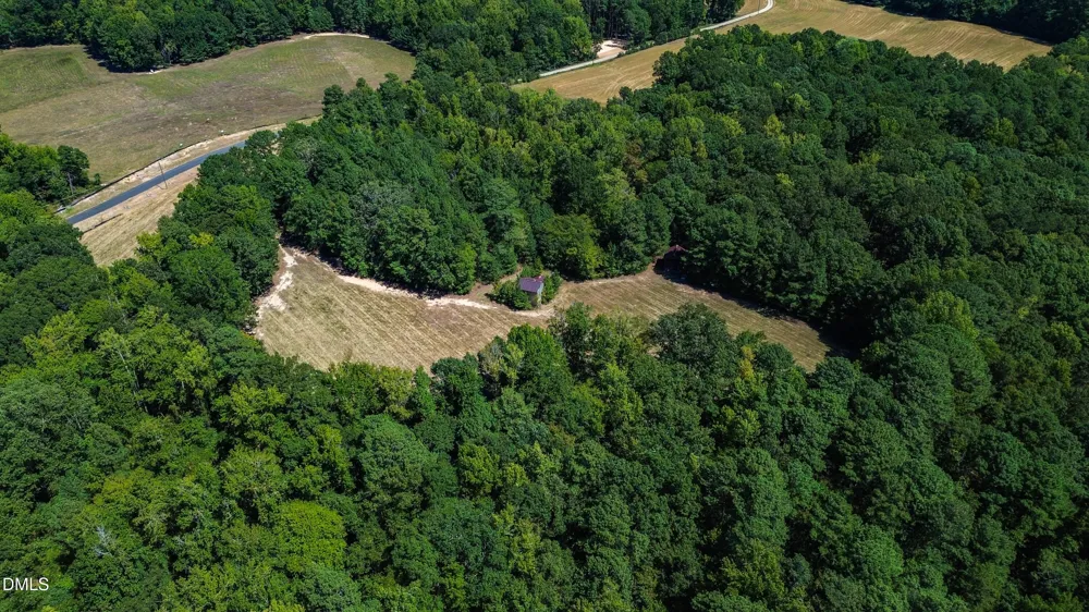 138 Lakeside Drive Chapel Hill, NC 27517