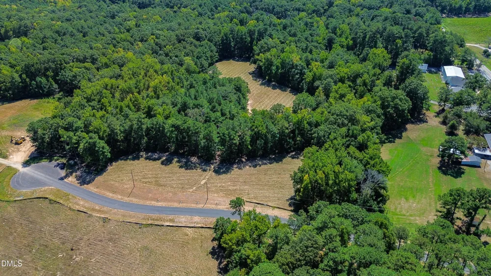 138 Lakeside Drive Chapel Hill, NC 27517
