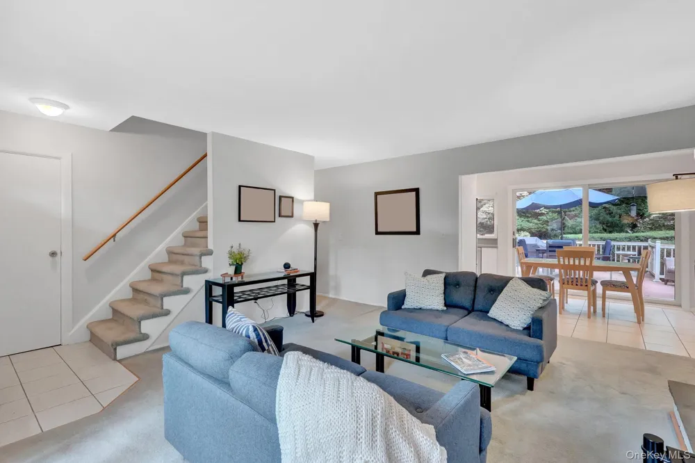 43 Huyler Court Setauket, NY 11733