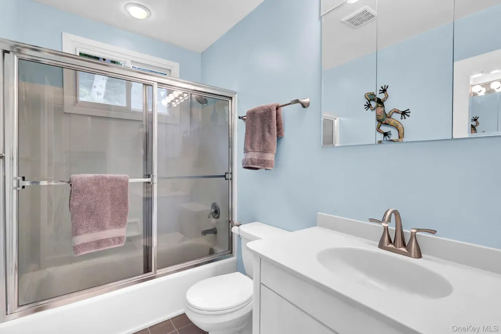 43 Huyler Court Setauket, NY 11733