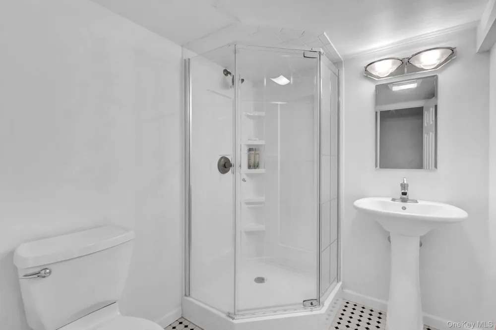 43 Huyler Court Setauket, NY 11733