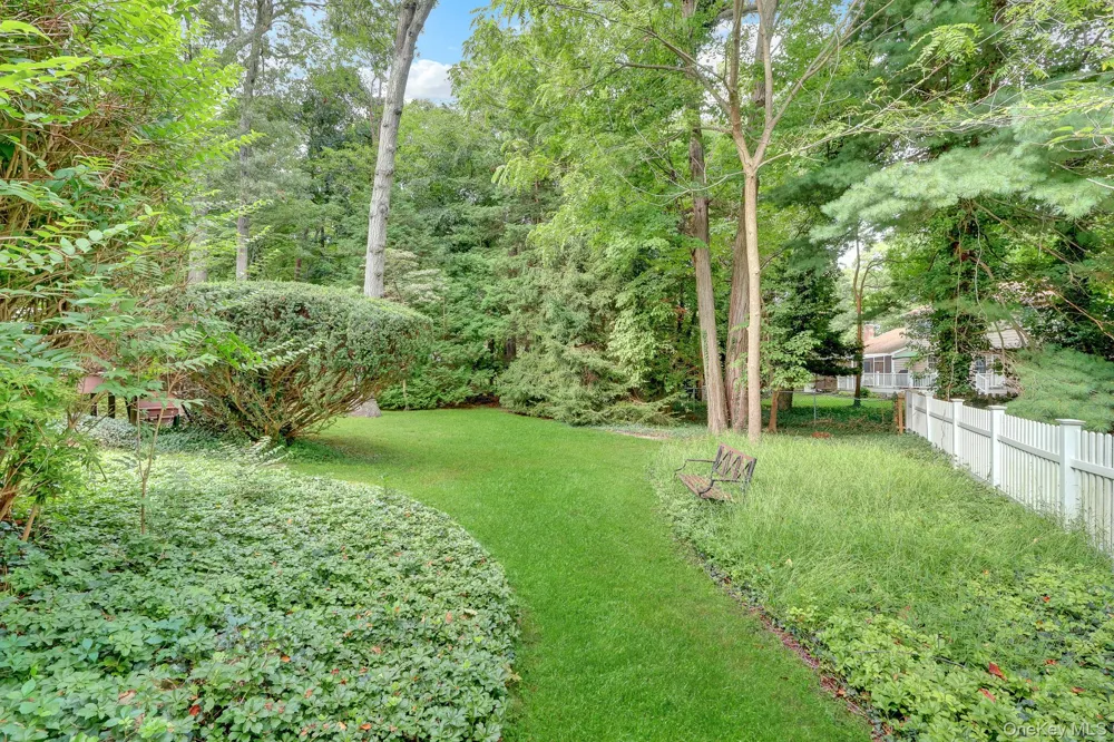 43 Huyler Court Setauket, NY 11733