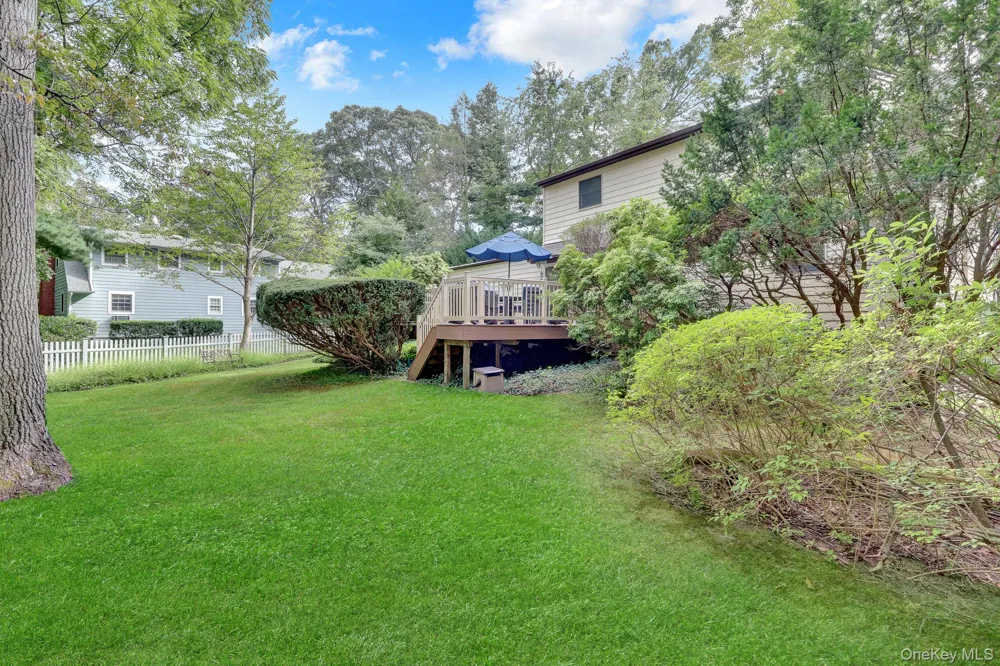 43 Huyler Court Setauket, NY 11733