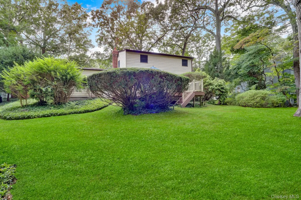 43 Huyler Court Setauket, NY 11733