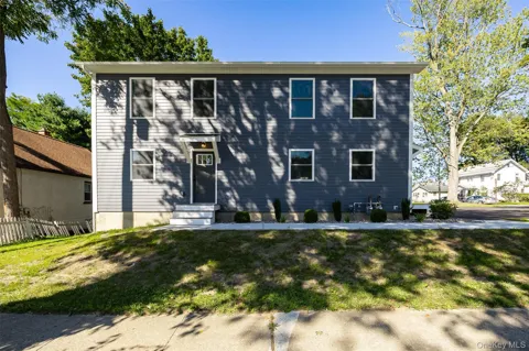 7 Douglas Street #A