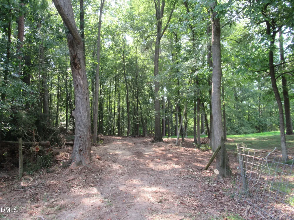 2643 Roberts Chapel Road Goldston, NC 27252